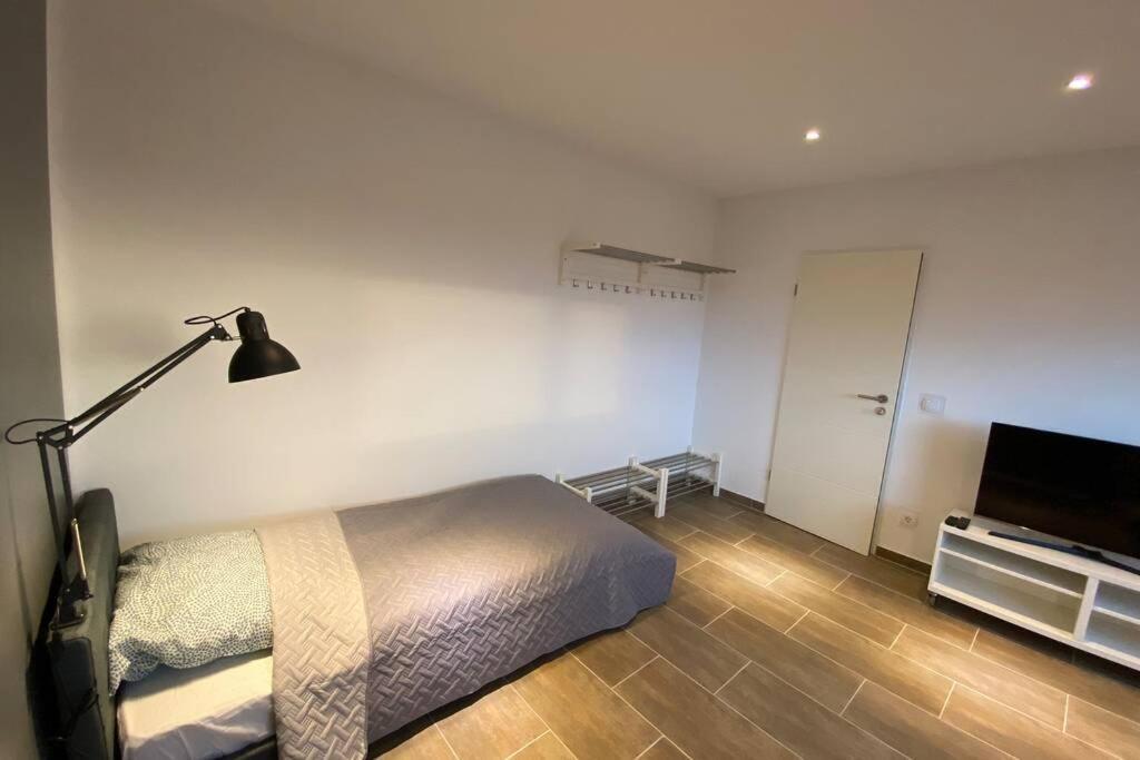 Duisburg Von Oben 3,5 Zimmer 8.Og Frisch Saniert 외부 사진